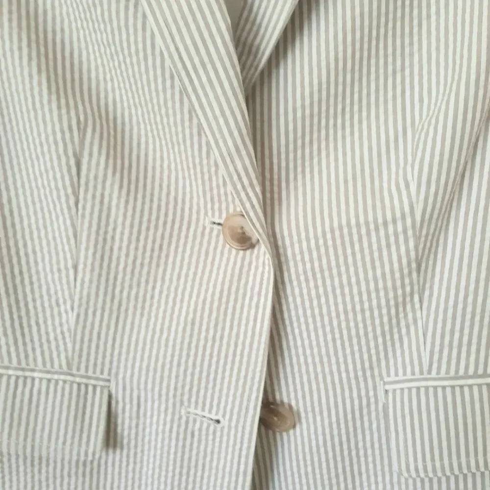 Gap Academy Grey V-necline Collar Stripe Seersucker Blazer Sz 2